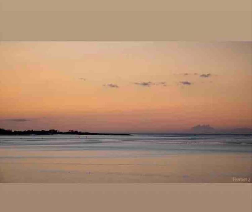 Pleine Face Mer Et Plage Ault Exterior foto